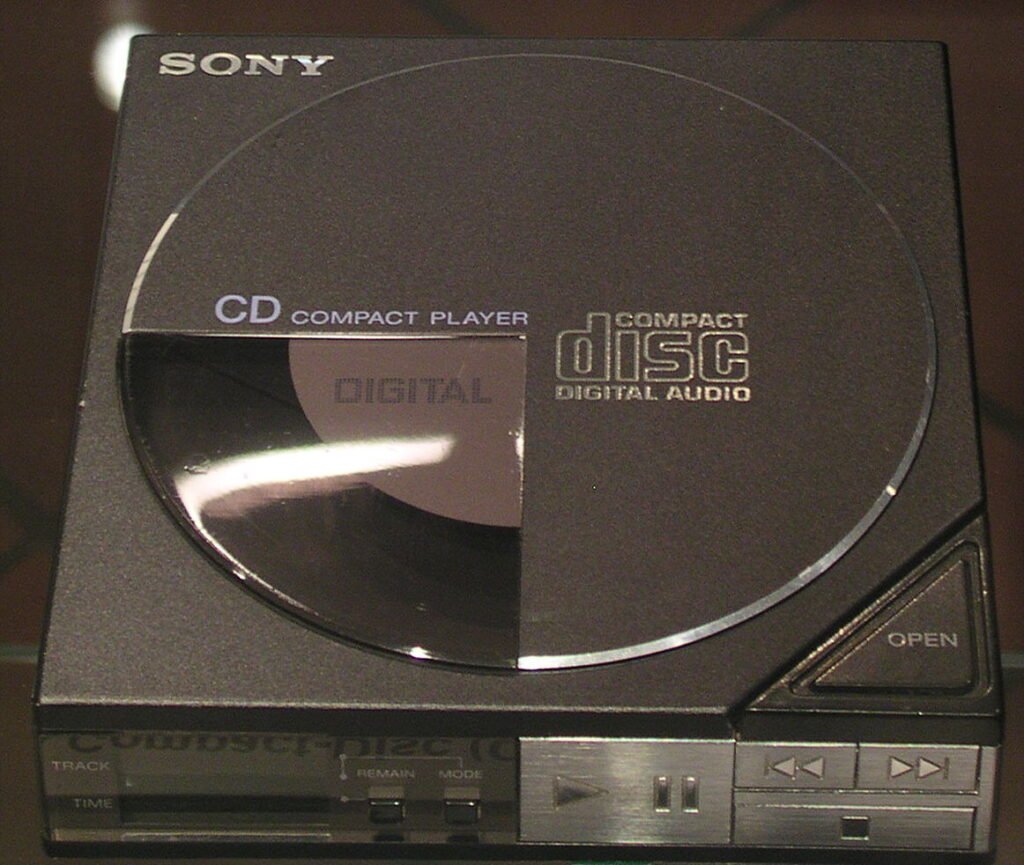 Discman: quando carregar seus CDs parecia o futuro da música